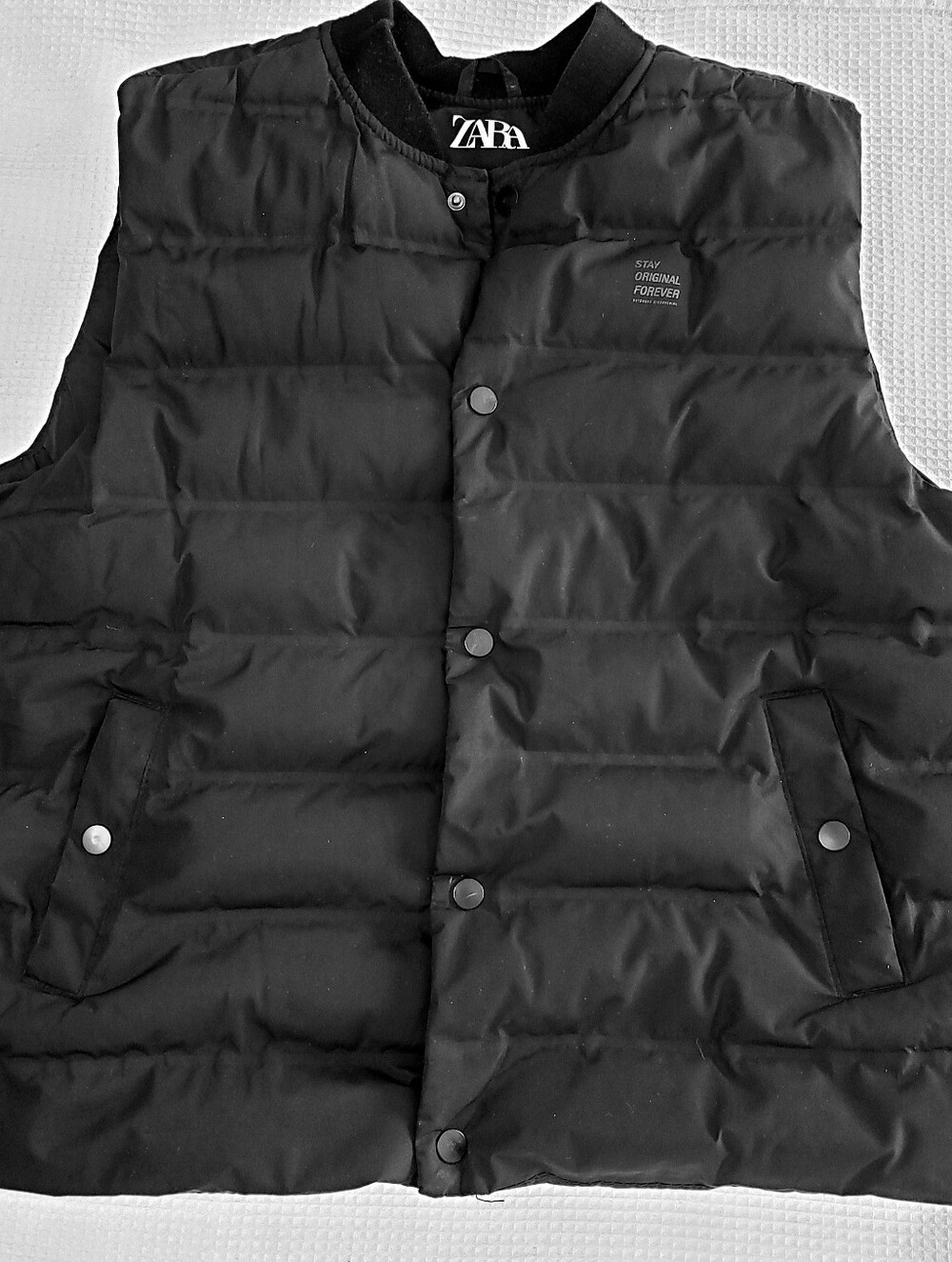 Zara Boys 11/12 Black Quilted Puffer Vest